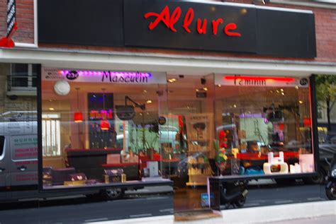 Allure Paris 15 .